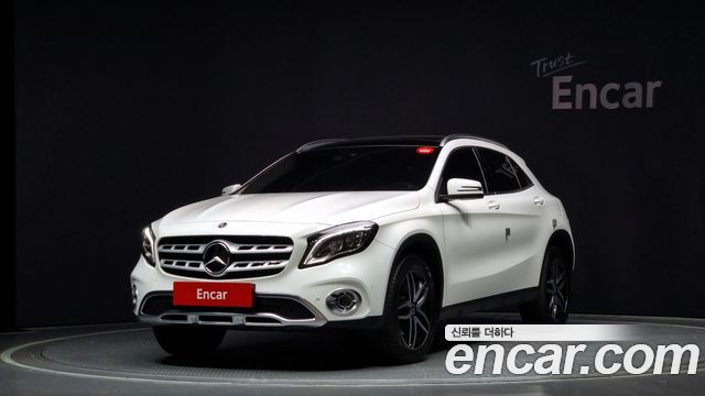 Mercedes-Benz GLA-Class X156