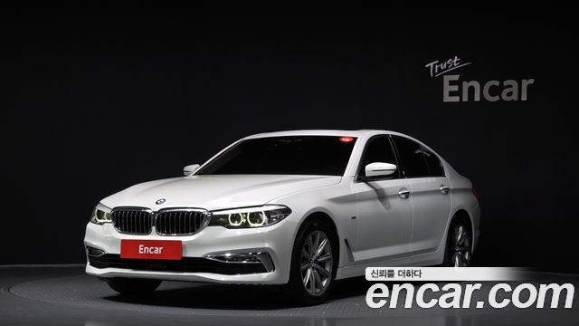 BMW 5 Series (G30)