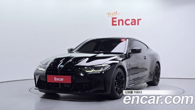 BMW M4 (G82)