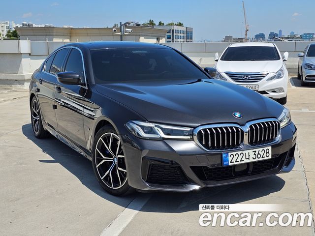 BMW 5 Series (G30)
