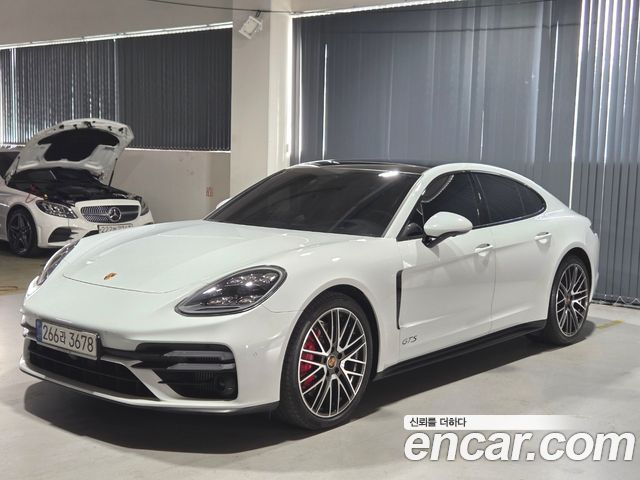 Porsche Panamera (971)