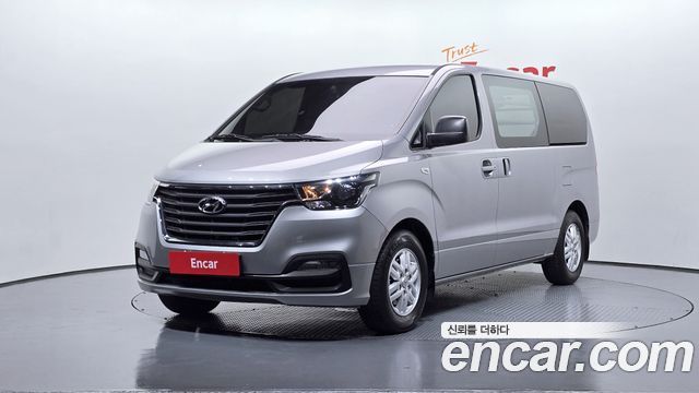 Hyundai The New Grand Starex