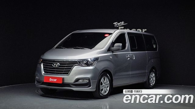 Hyundai The New Grand Starex