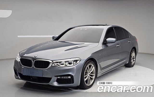 BMW 5 Series (G30)