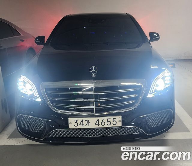 Mercedes-Benz S-Class W222