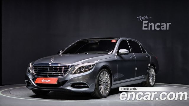Mercedes-Benz S-Class W222