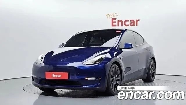 Tesla Model Y