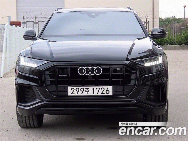 Audi Q8 (4M)