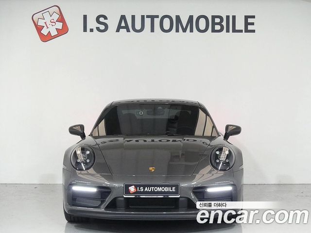 Porsche 911 (992)