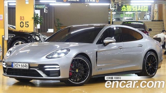 Porsche Panamera (971)