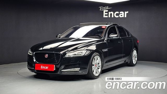 Jaguar XF (X260)