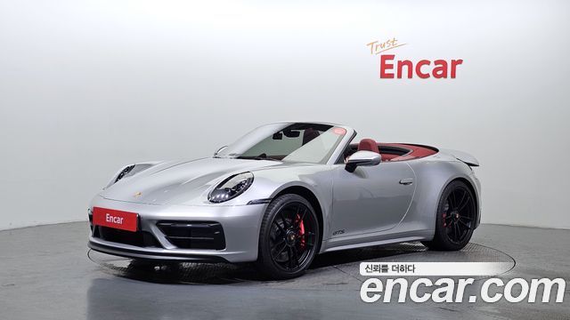 Porsche 911 (992)