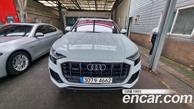 Audi Q8 (4M)