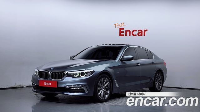 BMW 5 Series (G30)