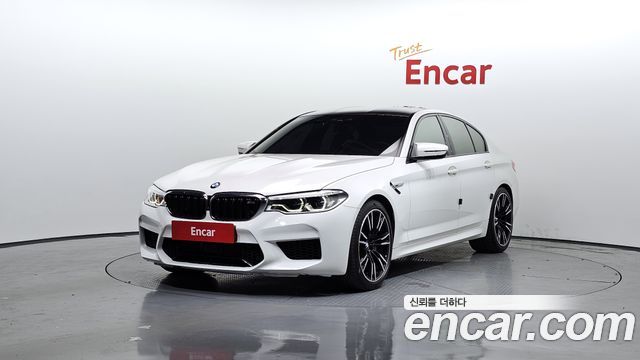 BMW M5 (F90)
