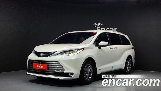 Toyota Sienna 4th Gen