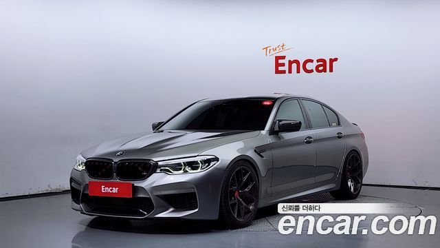 BMW M5 (F90)