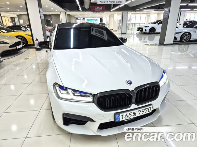 BMW M5 (F90)