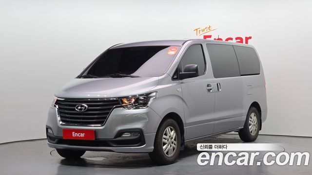 Hyundai The New Grand Starex