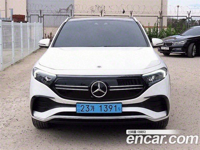 Mercedes-Benz EQA H243