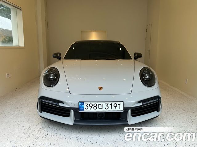 Porsche 911 (992)
