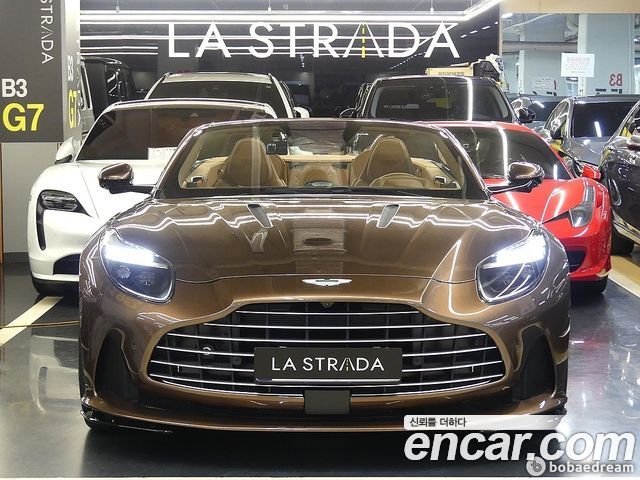 Astonmartin DB12