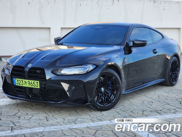 BMW M4 (G82)