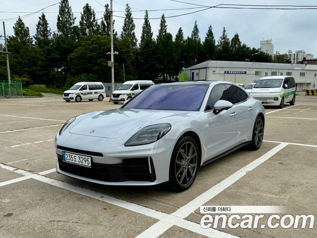Porsche Panamera (972)