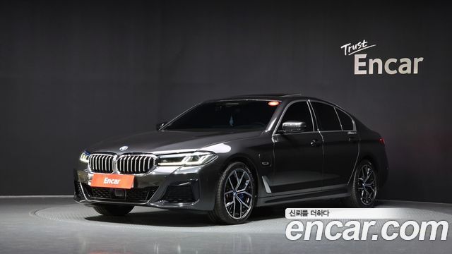 BMW 5 Series (G30)