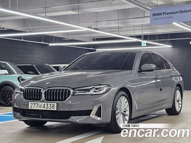 BMW 5 Series (G30)