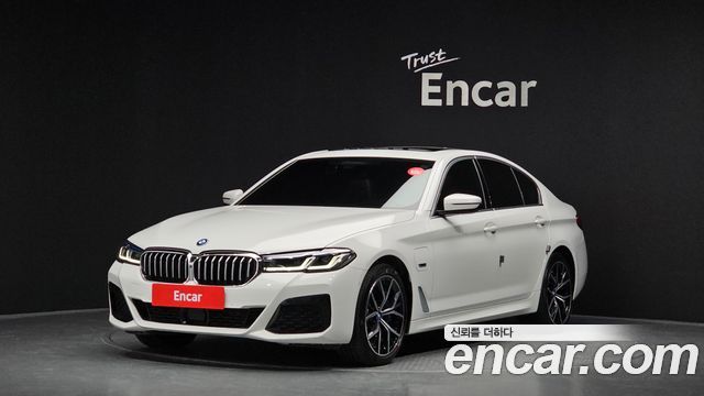 BMW 5 Series (G30)