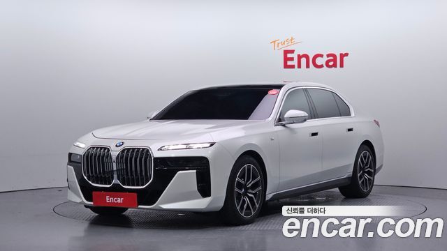 BMW 7 Series (G70)