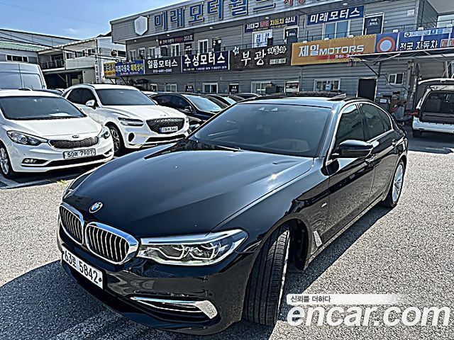 BMW 5 Series (G30)