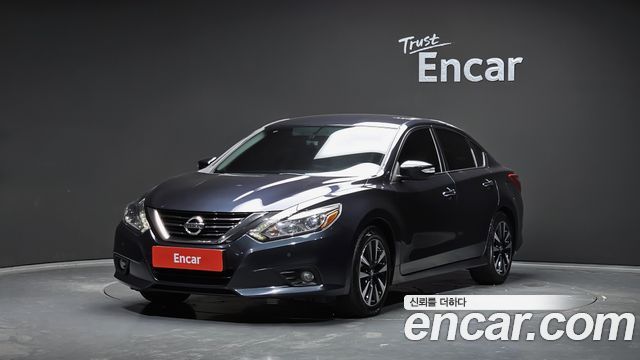 Nissan Altima