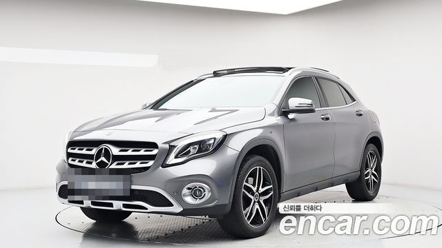 Mercedes-Benz GLA-Class X156