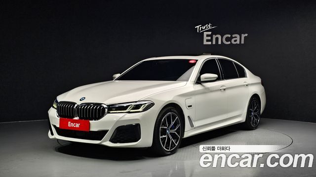 BMW 5 Series (G30)