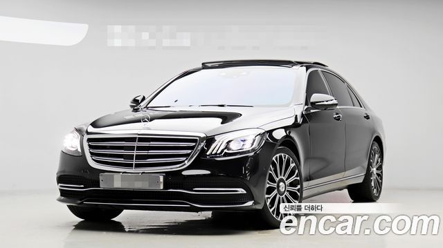 Mercedes-Benz S-Class W222