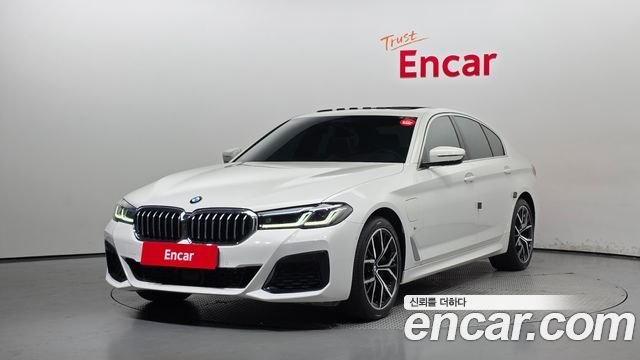 BMW 5 Series (G30)