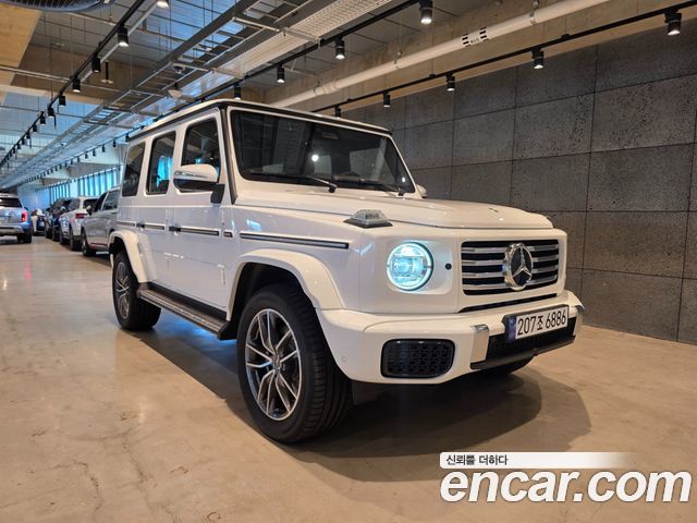 Mercedes-Benz G-Class W465