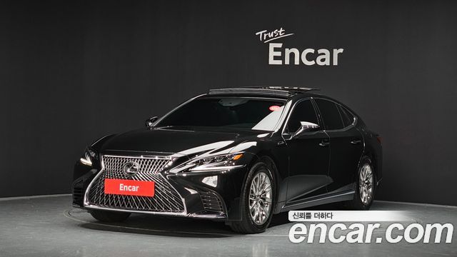 Lexus LS500 5th Gen