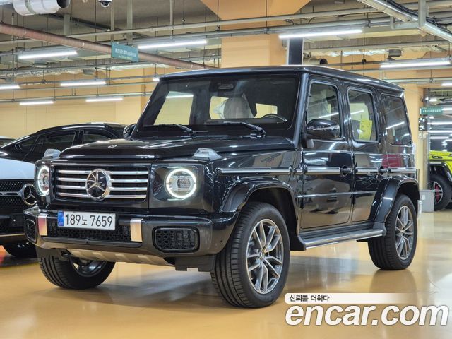 Mercedes-Benz G-Class W465