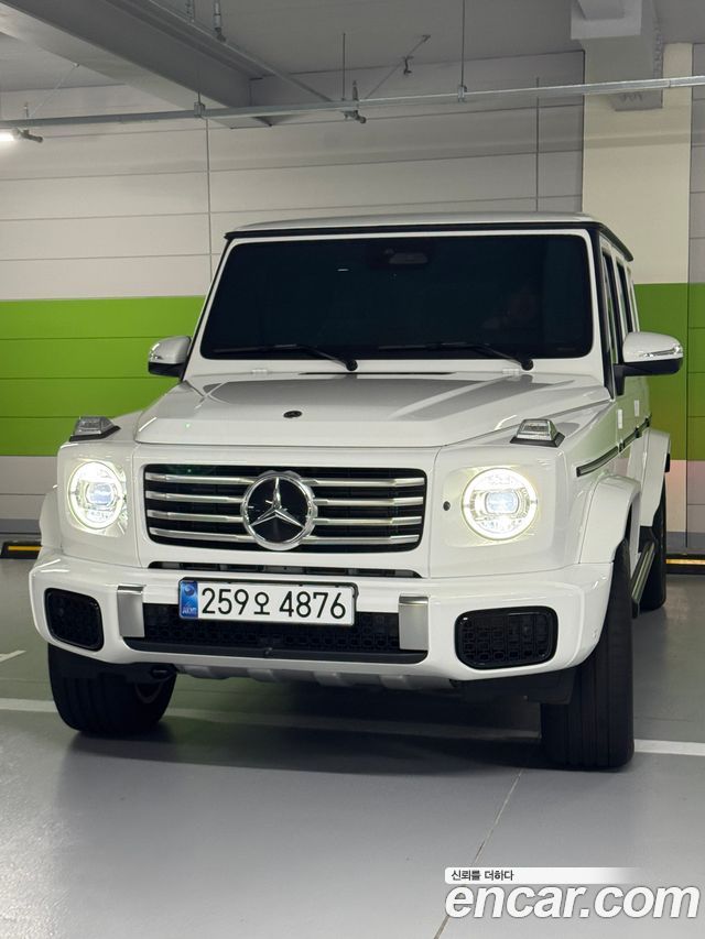Mercedes-Benz G-Class W465