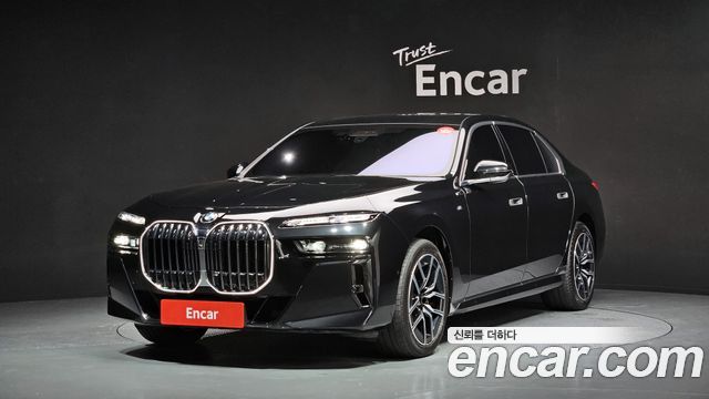 BMW 7 Series (G70)