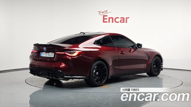 BMW M4 (G82)