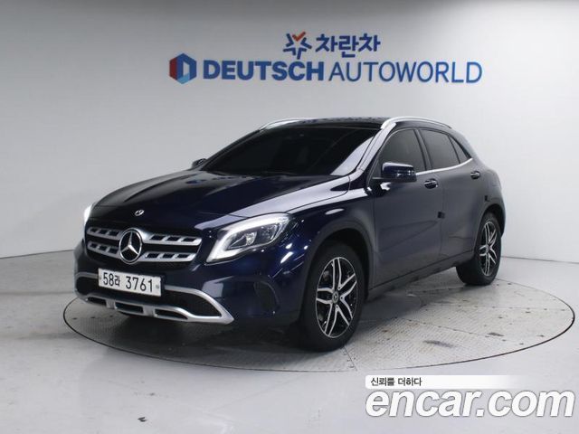 Mercedes-Benz GLA-Class X156