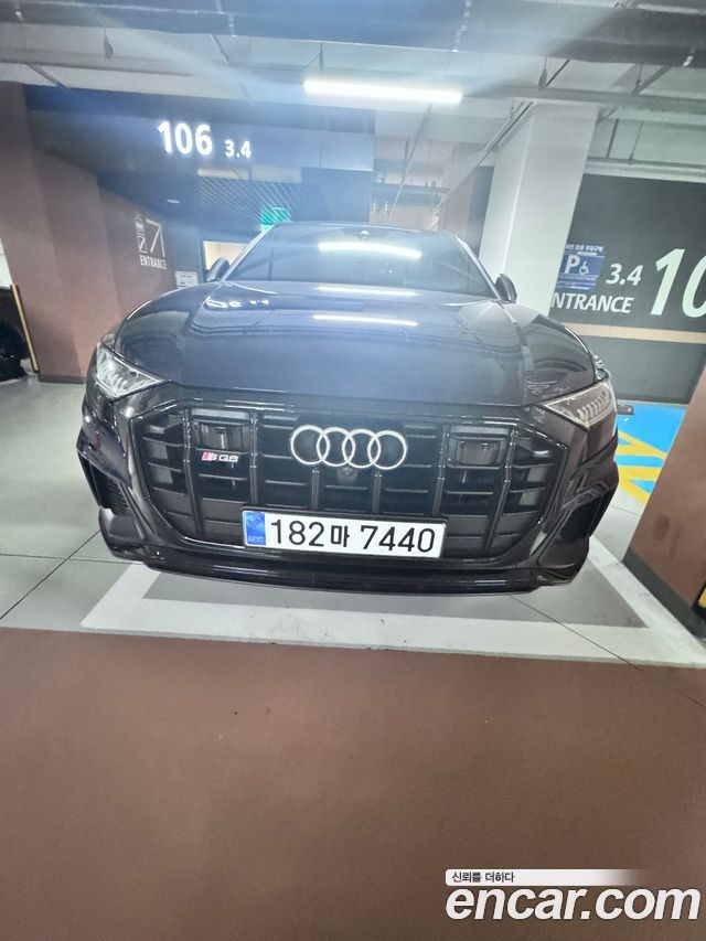 Audi SQ8 (4M)