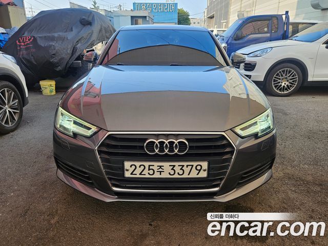 Audi A4 (B9)