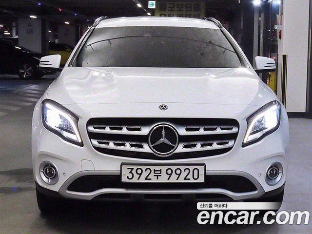 Mercedes-Benz GLA-Class X156