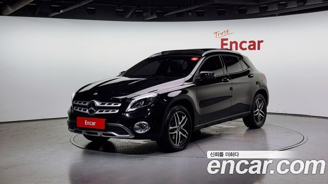 Mercedes-Benz GLA-Class X156