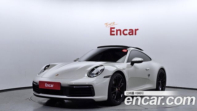 Porsche 911 (992)